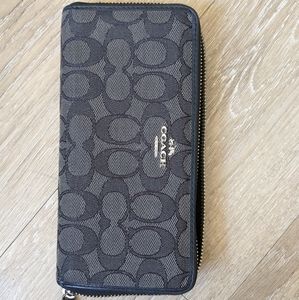 Coach Signature Wallet
